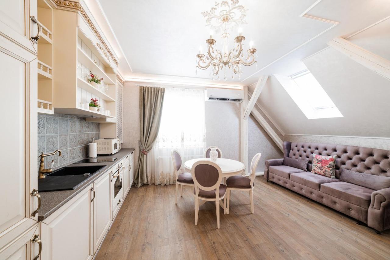Vip Apartment On Duhnovicha Street .Free Parking. Oujhorod Extérieur photo
