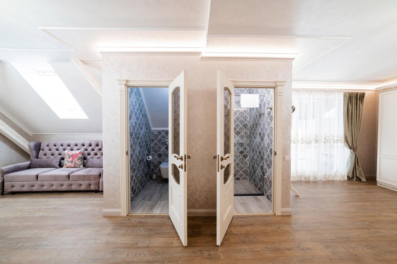 Vip Apartment On Duhnovicha Street .Free Parking. Oujhorod Extérieur photo